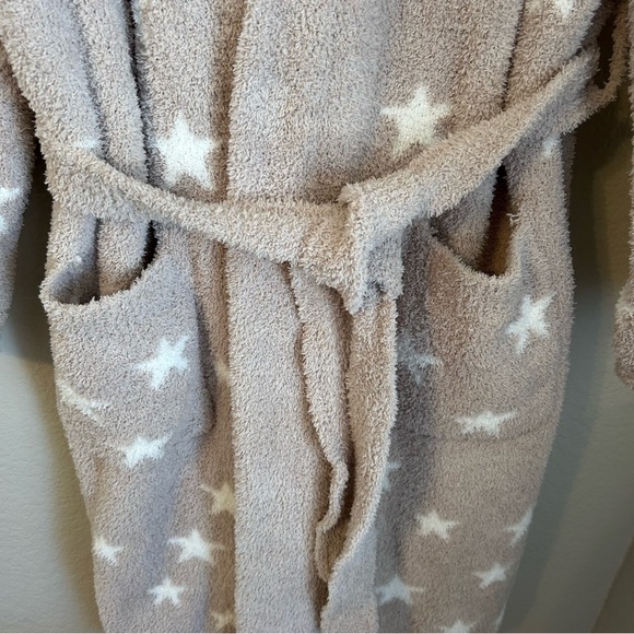 The Styled Collection x Madi Nelson Cozy Star Print Blanket Buttery Robe, S/M - Picture 5 of 10